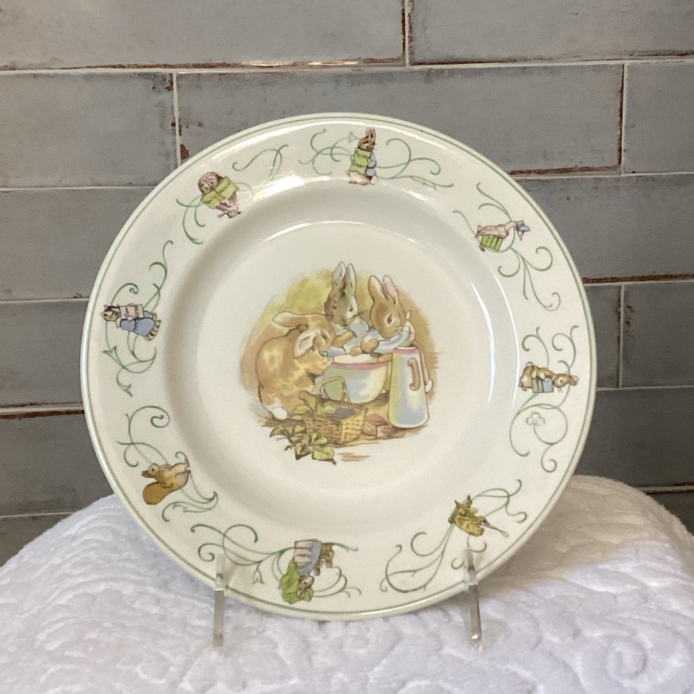 Vintage Wedgwood Beatrix Potter Peter Rabbit 🐇 8” Plate
